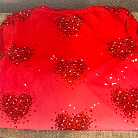 Red Heart Patterned Top - Picture 3 of 6